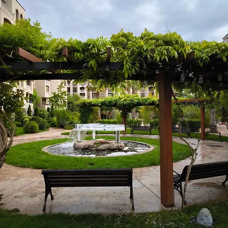 Cascadas, With A Pool View Appartamento *