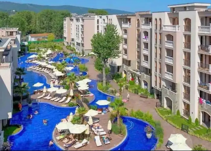 Appartamento Cascadas, With A Pool View Sunny Beach