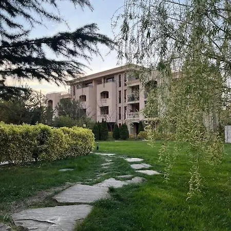 Cascadas, With A Pool View 아파트 *