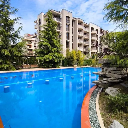 Lejlighed Cascadas, With A Pool View